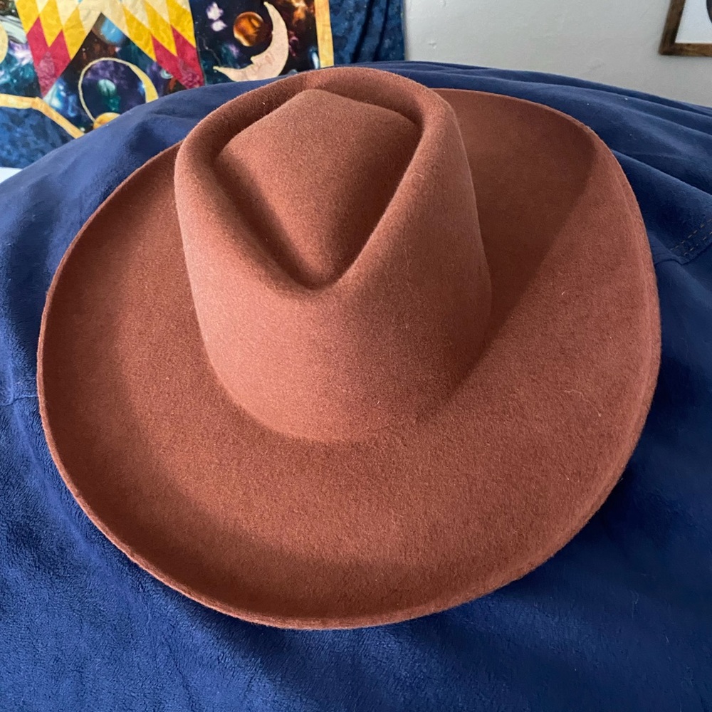 Size M terracotta Made by Minga hat. Women owned brand, crafted in Ecuador.